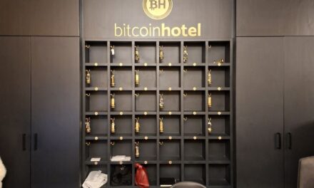 Bitcoin Hotel dinner